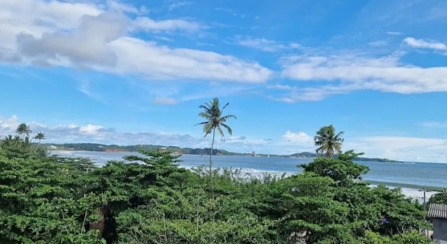 Люкс Deluxe Casa Samaya, Boutique Beachfront Hotel in Weligama