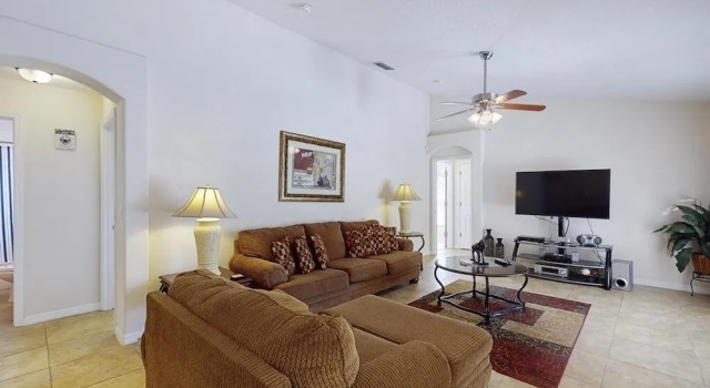 Anthea's Orange Tree 4 Bedroom Home
