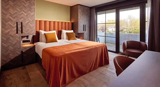 Номер Comfort Van der Valk Hotel Dennenhof