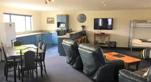 Апартаменты Haast River Motels & Holiday Park