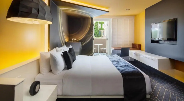 Двухместный номер Standard с балконом Hotel de la Poste - French Quarter, A Renaissance Hotel