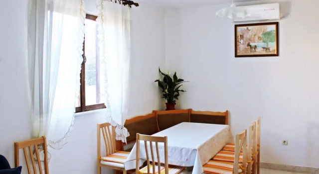 Апартаменты с 3 комнатами Villa Brksi