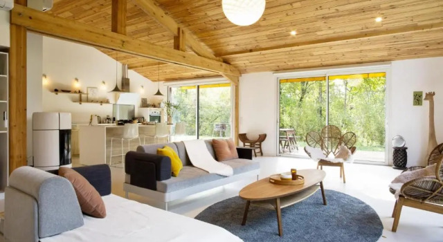Large and bright house with pool in the middle of nature in Orx - Welkeys, Book Hotel Orx Landes