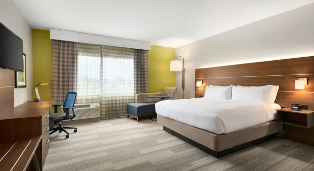 Двухместный люкс Holiday Inn Express & Suites Salisbury by IHG
