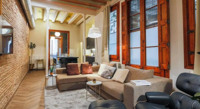 Avinyó- New Listing -Spacious Loft in the Gothic Quarter!, Забронировать Отель Старый город Барселона, рядом с Приход Св. Августина