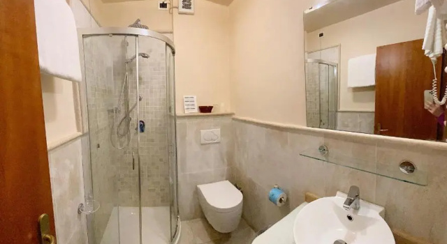 Двухместный номер Standard с балконом Hotel Nuova Sabrina