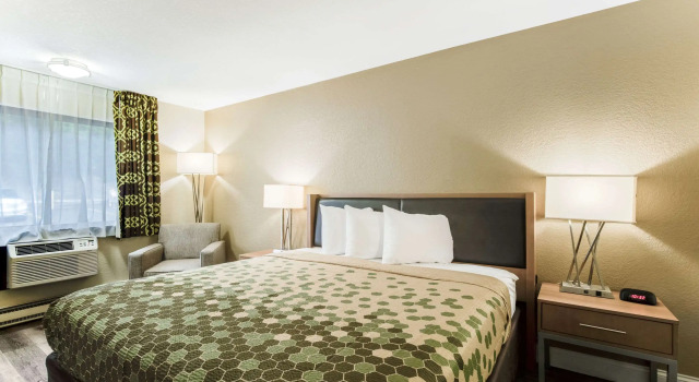 Standard Doppel Zimmer Econo Lodge Madison East
