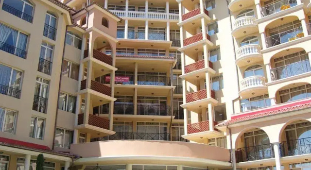 GT Atrium Beach Apartments