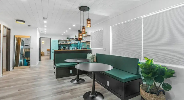 Номер Executive Candlewick Inn and Suites