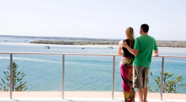 Апартаменты c 1 комнатой с видом на воду Silvershore Apartments on the Broadwater