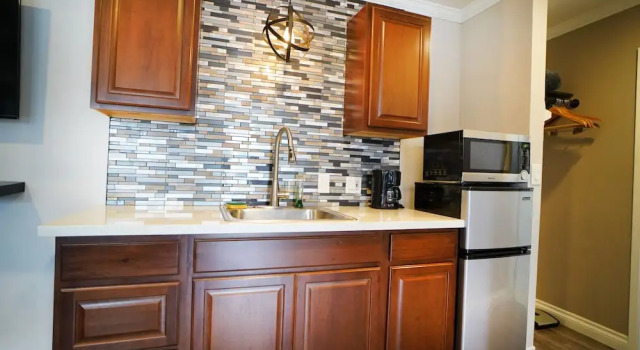 Семейный номер Standard Anaheim Executive Inn & Suites