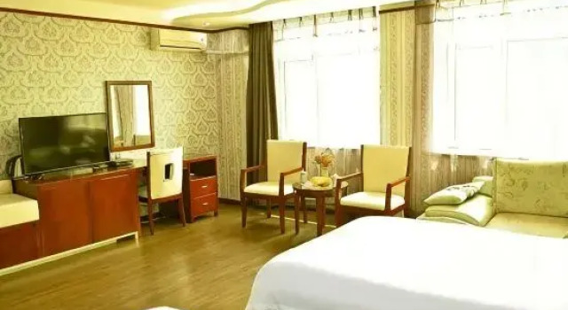 Jinlong Hotel, Boek Hotel Hotels in Heihe met parkeren, Parkeren