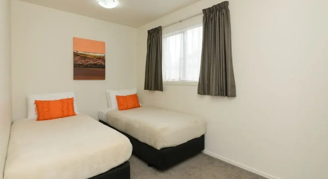 Люкс Standard с 2 комнатами Ellena Court Motel