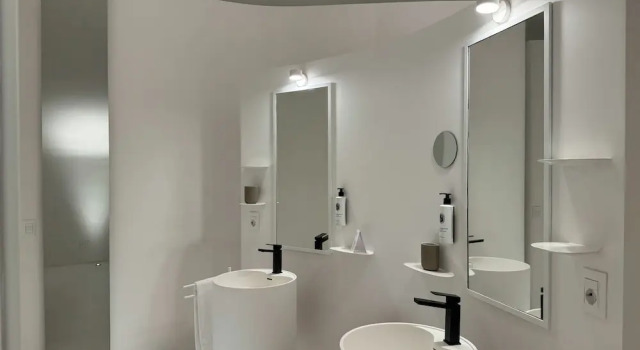Полулюкс Hotel Palazzo Durazzo Suites