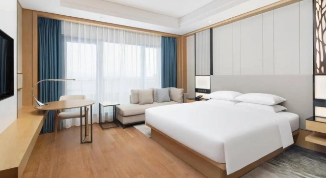 Номер Superior Courtyard by Marriott Hangzhou West