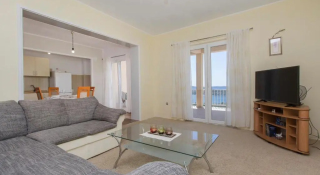 Апартаменты Bulat Sea View Apartments