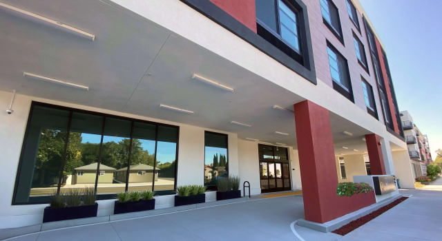La Quinta Inn & Suites by Wyndham San Jose Airport-Downtown, Забронировать Отель Сан-Хосе Silicon Valley
