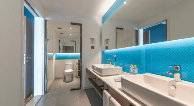 Двухместный люкс c 1 комнатой Holiday Inn Express Qingdao Chengyang Central by IHG