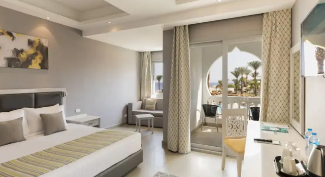 Двухместный номер Swim Up Deluxe Sunrise Diamond Beach Resort -Grand Select