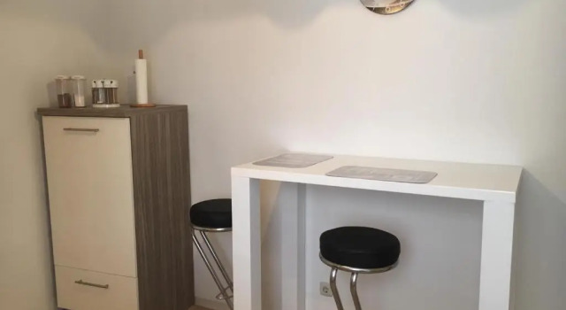Gemütliches Appartement nähe Zentrum mit Küche, Забронировать Апартаменты/квартира Апартаменты Нижней Франкония, Апартаменты/квартира