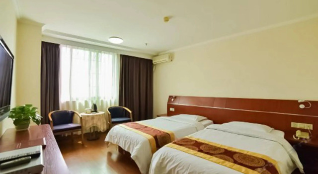 Yuejia Yibao, Book Hotel Siming 