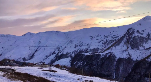 Snow Time House, Prenota Hotel Gudauri 