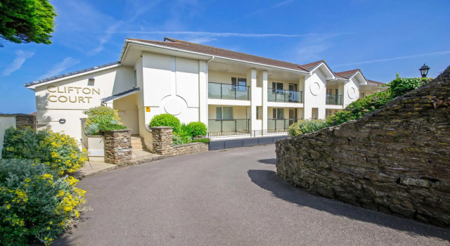 Clifton Court Apt 23 With Seaviews Heated Pool, Prenota Hotel Georgeham Devon