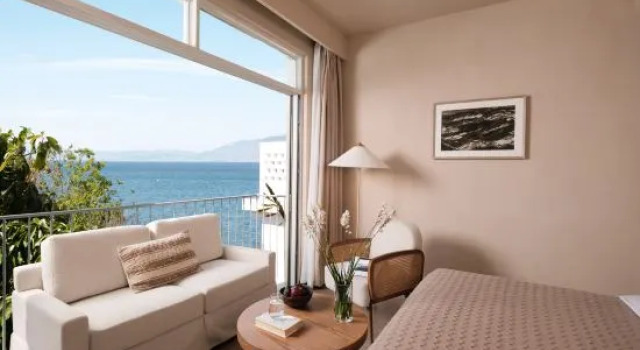 Люкс с 2 комнатами THE BellaVita Hotel and SPA
