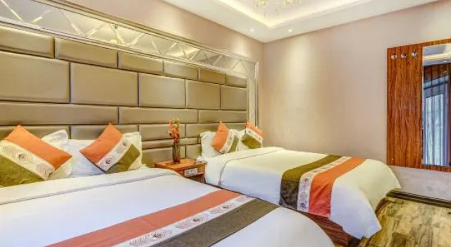 Люкс Harbin Huarui Hotel (Siye Plaza)