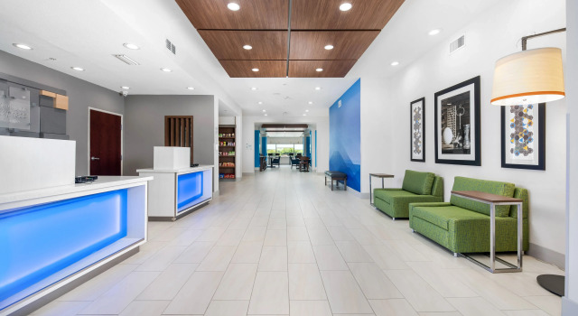 Holiday Inn Express Hotel & Suites Conroe I-45 North by IHG, Reserva ahora Hotel Conroe Lake Conroe