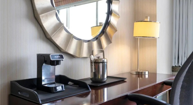 Номер Standard The Stamford Hotel