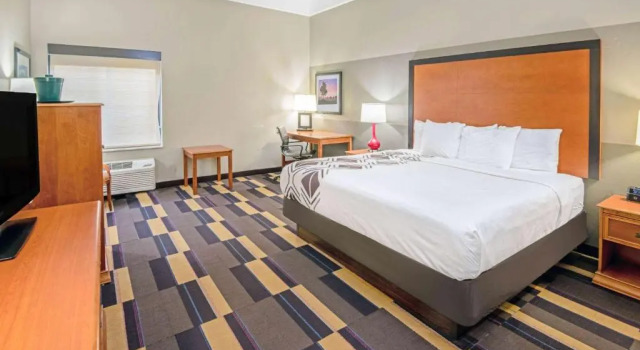 Номер Standard La Quinta by Wyndham Oklahoma City - Moore