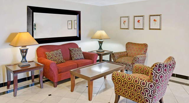 Days Inn & Suites by Wyndham Laurel Near Fort Meade, Book Hotel Fort Meade Maryland