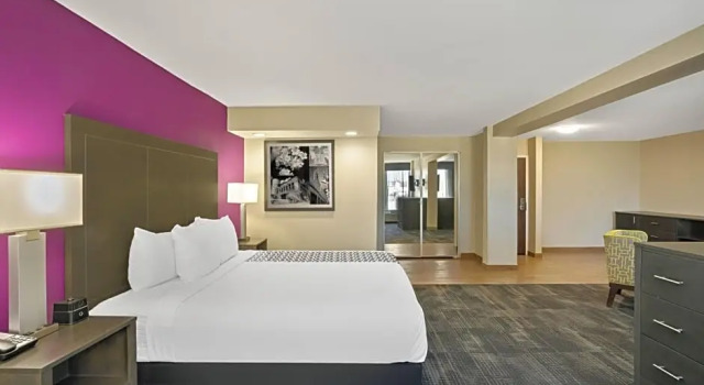 Люкс Ramada Columbus Highway 45
