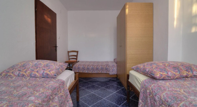 Beautiful Home in Jablanac With Wifi and 1 Bedrooms, Rezerwuj Hotel  