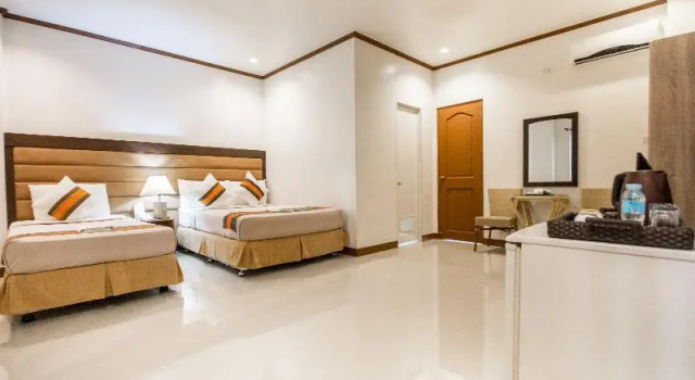 Трёхместный номер Standard с балконом Sur Beach Resort Boracay