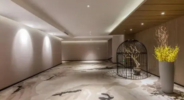 31/2000  Baiyi Hotel (Zhujiang Road Hotel, Mudu ancient town, Suzhou), Book Hotel Hoteller i Suzhou med parkering, Parkering