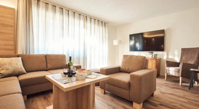 Коттедж Superior Private Holiday Homes by Solaria