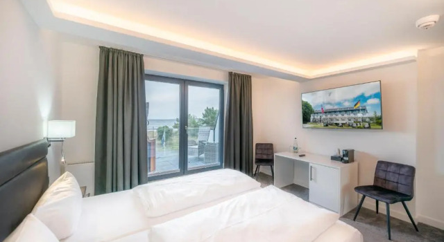 Двухместный номер Deluxe с балконом и с видом на море Hotel Königslinie