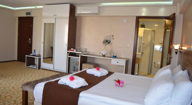 Perama Hotel