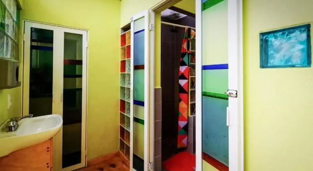 Кровать в общем номере Hostal México Airport CDMX
