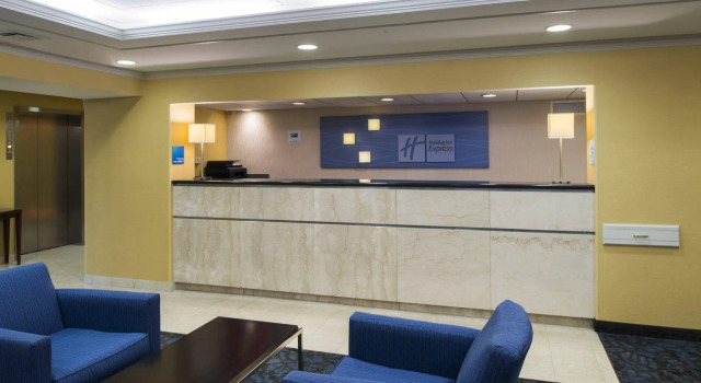 Holiday Inn Express Hotel & Suites Philadelphia - King of Prussia by IHG, Забронировать Отель Кинг-оф-Праша Philadelphia Metropolitan Area, рядом с King of Prussia Mall