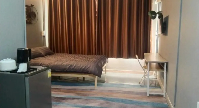 Moochi Relax Lassommoir 303, Забронировать Хостел Хостелы Бангкока, рядом с Станция метро Thailand Cultural Centre, Хостел