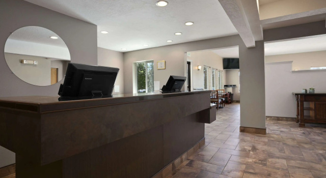 Super 8 by Wyndham Pocatello, Prenota Locanda Pocatello Idaho
