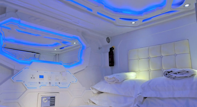 MET A Space Pod at Arab Street, Prenota Hotel Singapore 