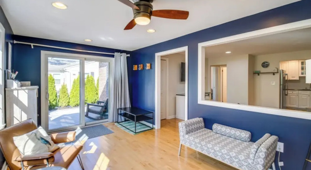 Cape May Quad w/ Grill - 7 Blocks to Beach!, Забронировать Апартаменты/квартира Кейп-Мей Нью-Джерси