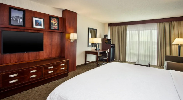 Двухместный номер Premium Holiday Inn University Plaza-Bowling Green by IHG