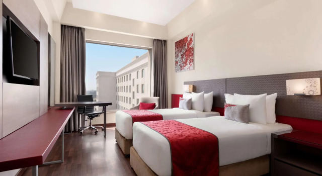 Двухместный номер Standard Ramada by Wyndham Lucknow Hotel and Convention Center