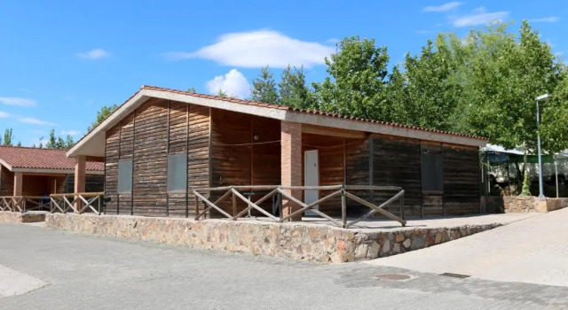 Бунгало с 2 комнатами Hostal - Bungalows Camping Cáceres
