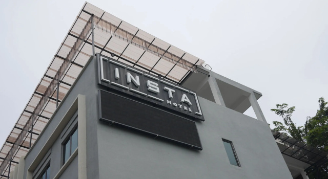 Insta Hotel